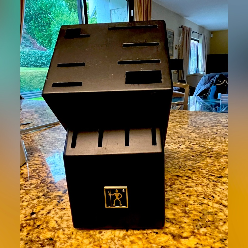 Henckels Black Knife Block gently used 11 slots